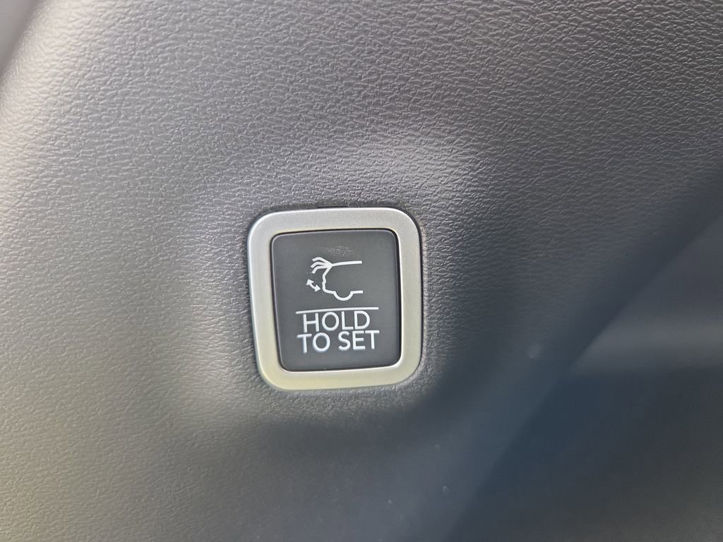 Used 2025 Jeep Wagoneer S Limited image 39