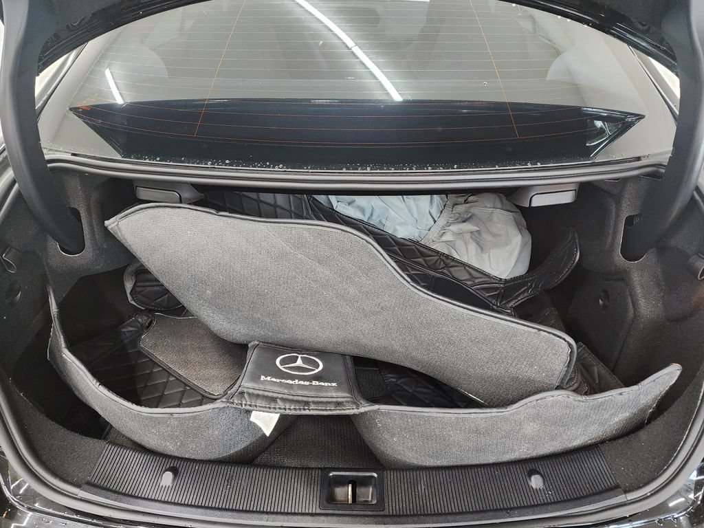 Used 2010 Mercedes-Benz E 550 Coupe image 28