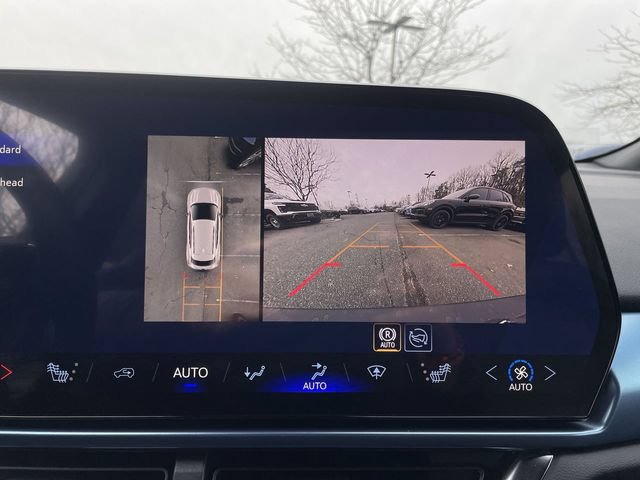 New 2026 Chevrolet Equinox EV LT AWD/4WD image 17