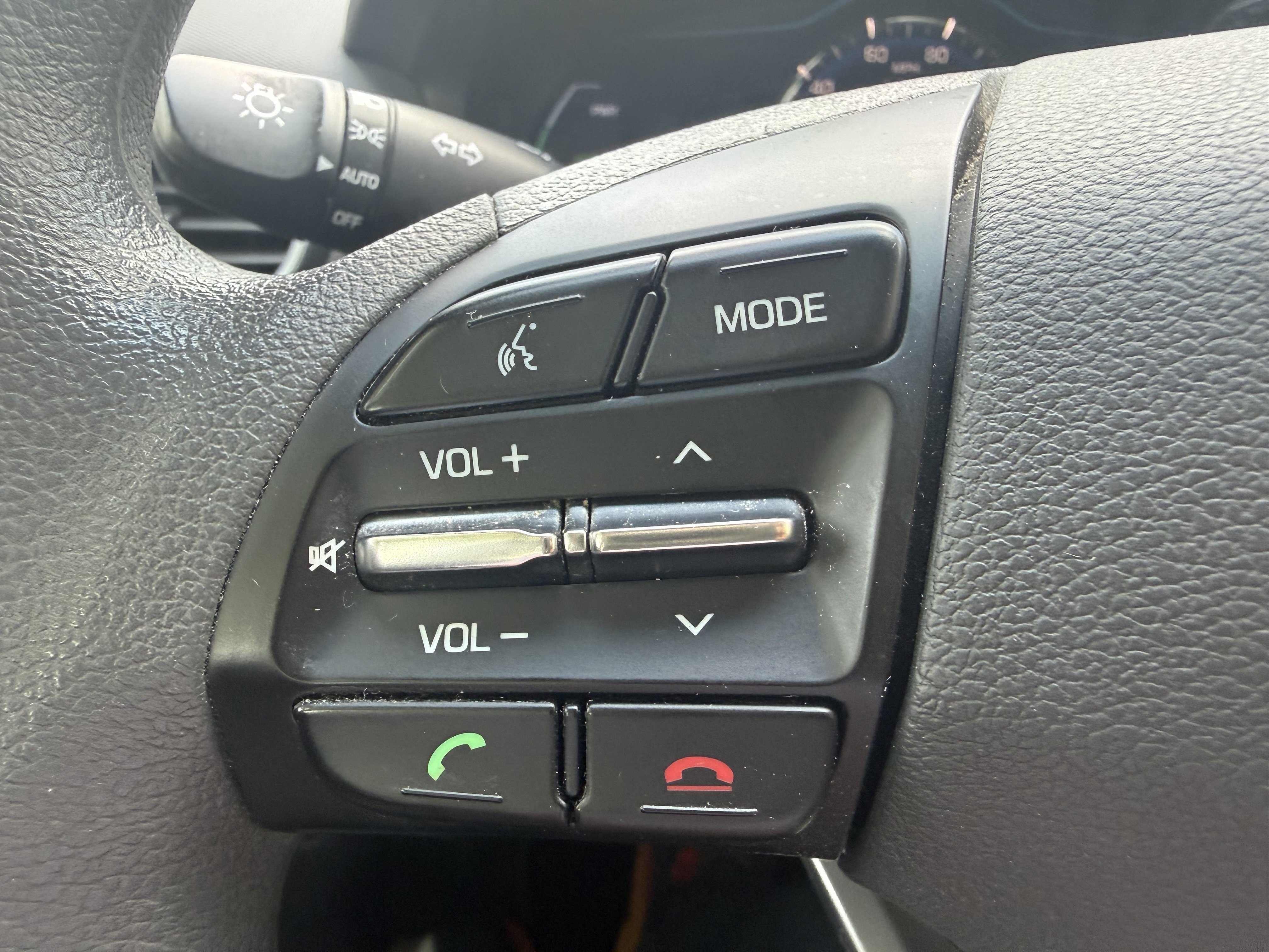 Used 2018 Hyundai Ioniq Blue FWD image 27
