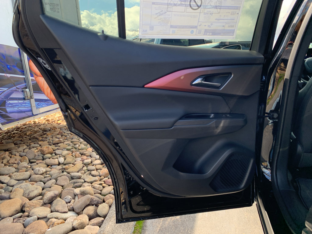 New 2026 Chevrolet Equinox EV RS image 24