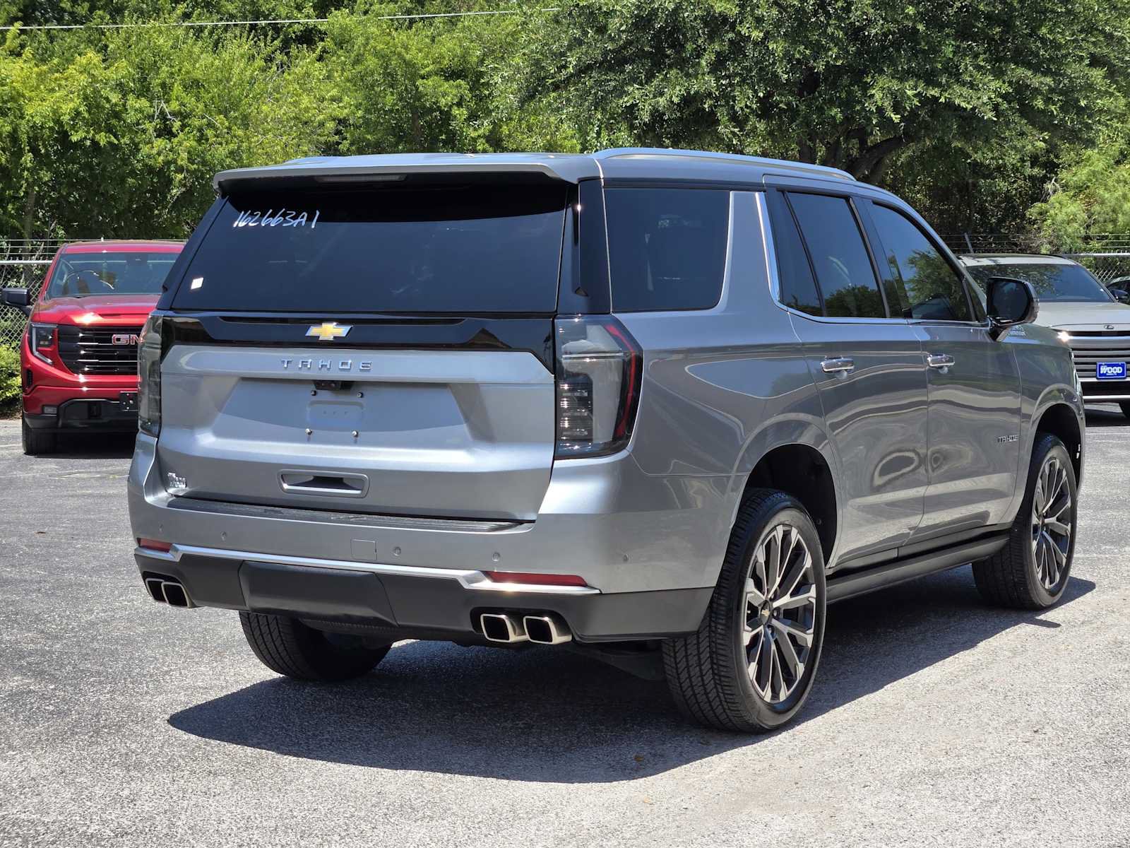 Certified 2025 Chevrolet Tahoe High Country AWD/4WD image 7