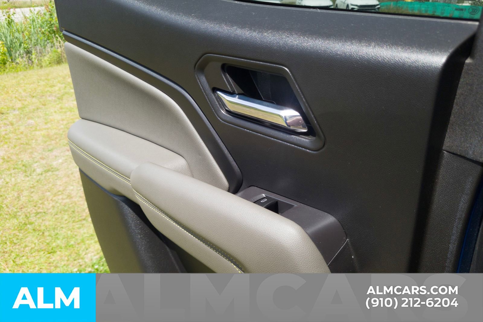Used 2023 Chevrolet Colorado ZR2 w/ ZR2 Convenience Package III AWD/4WD image 24