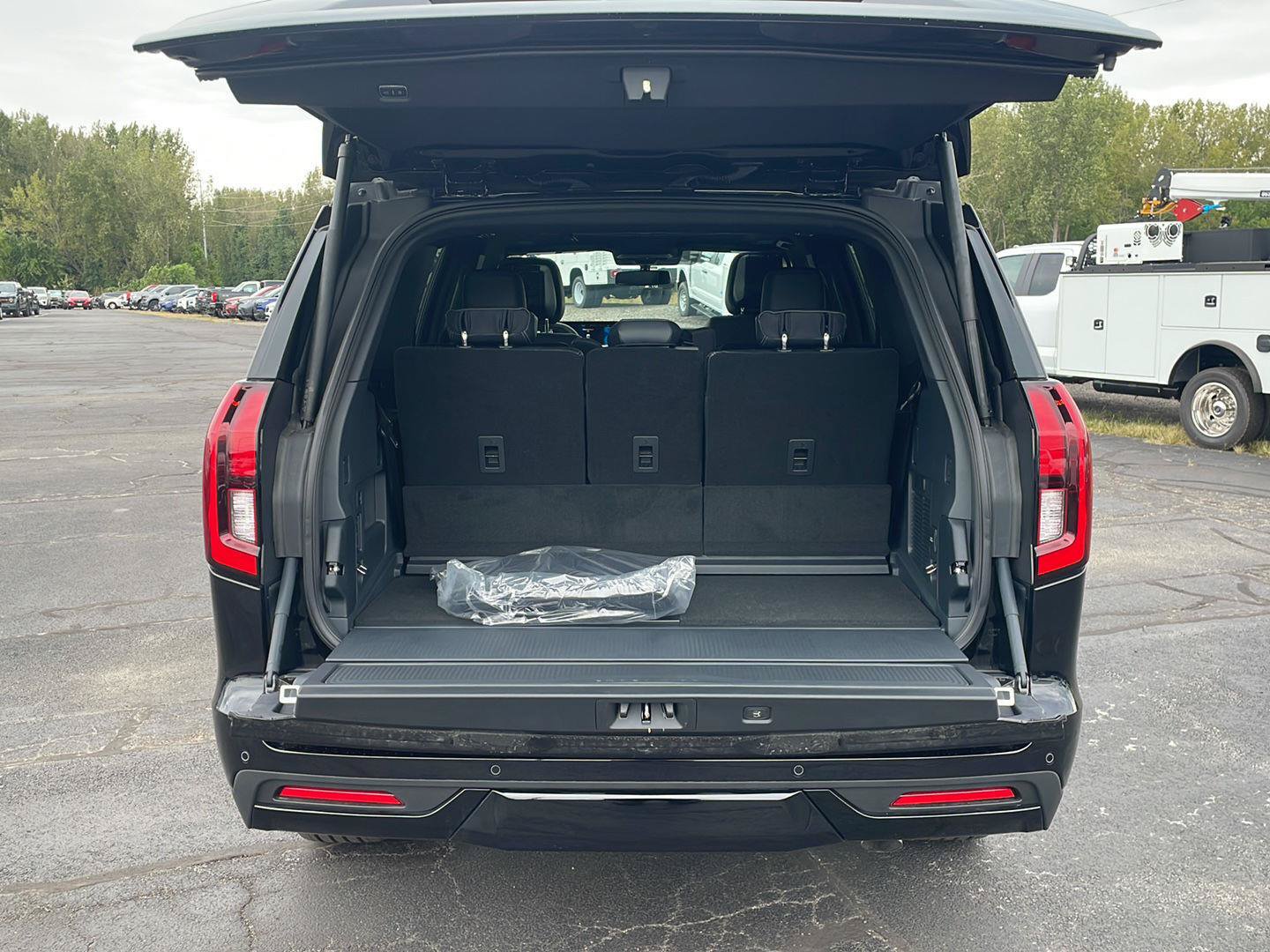 New 2027 Ford Expedition Platinum w/ Stealth Performance Package AWD/4WD image 29