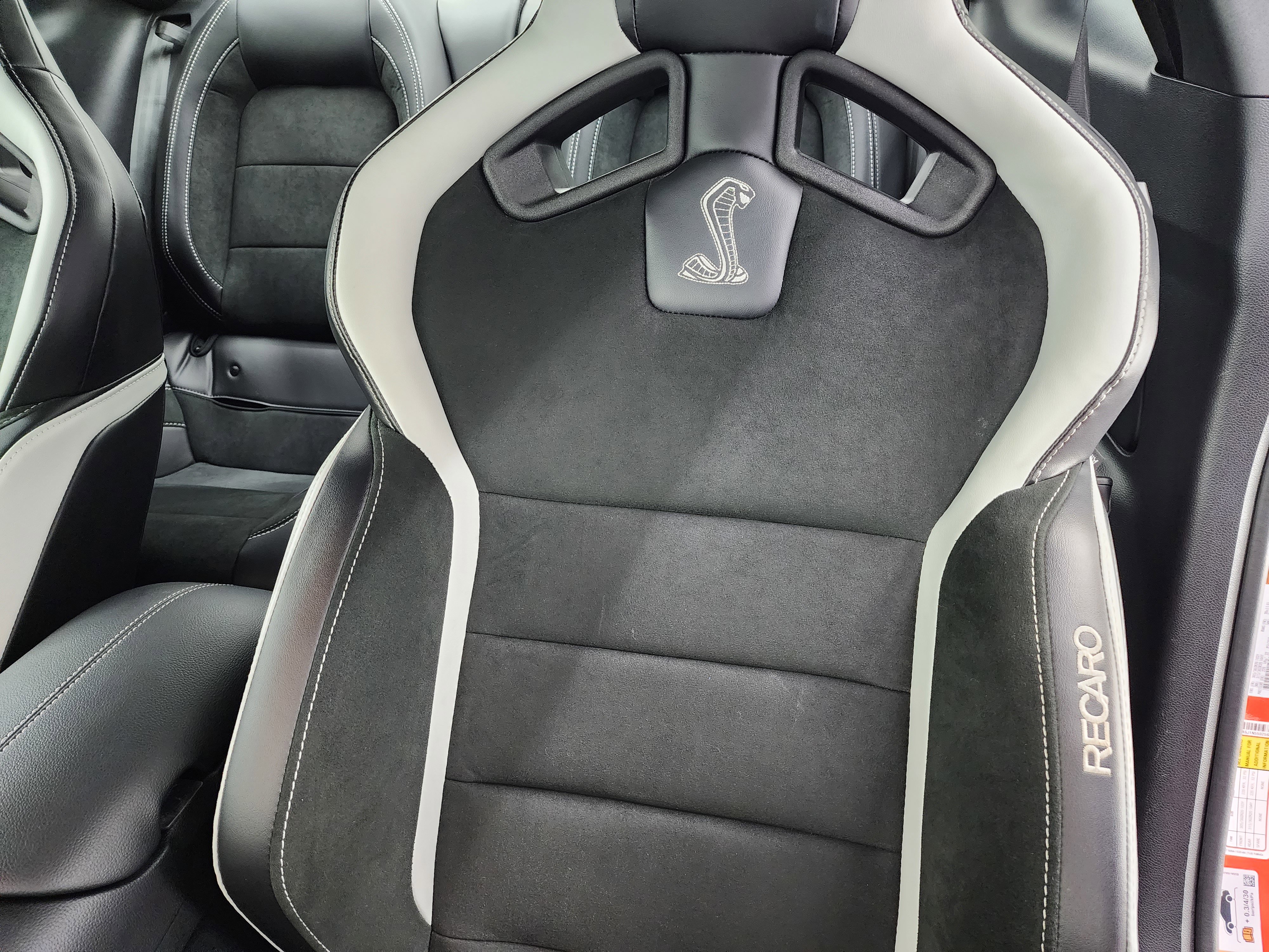 Used 2022 Ford Mustang Shelby GT500 w/ Technology Package image 36