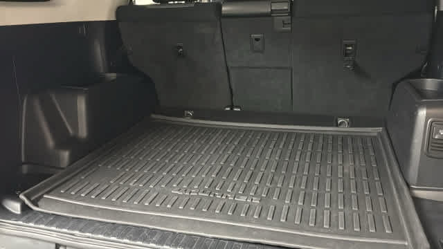 Used 2018 Toyota 4Runner SR5 RWD image 28