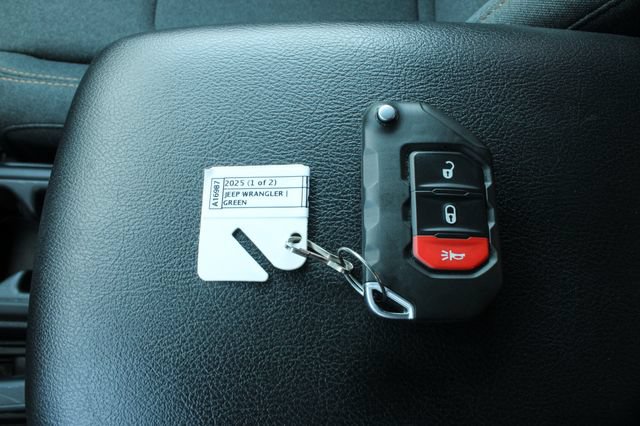 Used 2025 Jeep Wrangler Sport AWD/4WD image 25