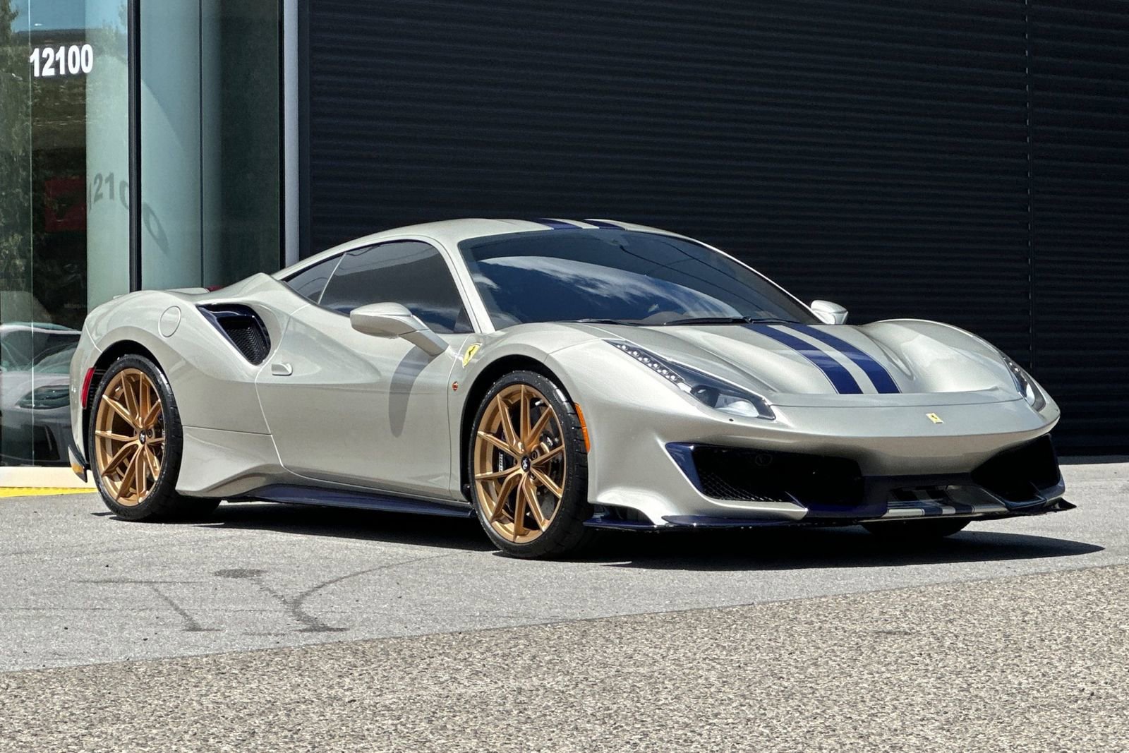 Used 2019 Ferrari 488 Pista Coupe RWD image 10