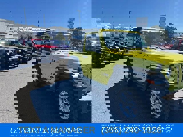 Used 2023 Jeep Wrangler Sport S image 3