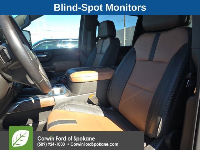 Used 2022 Chevrolet Silverado 2500 High Country w/ Technology Package AWD/4WD image 2