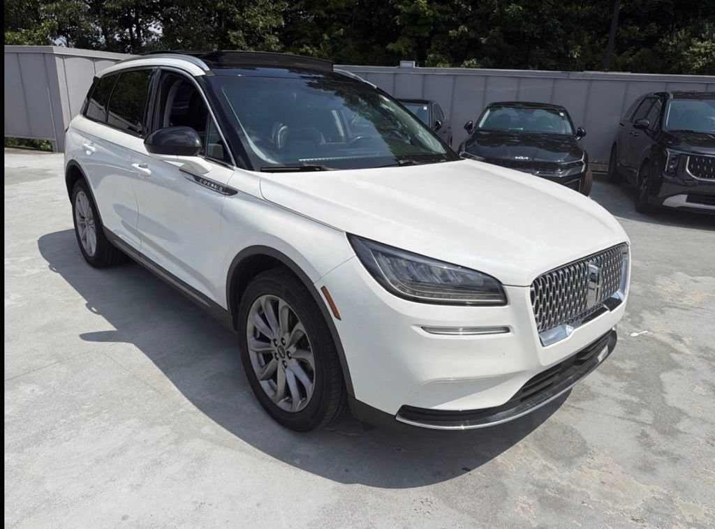 Used 2021 Lincoln Corsair AWD w/ Premium Package image 8