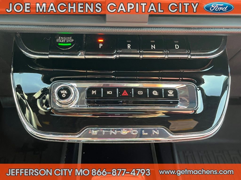 Used 2025 Lincoln Corsair Grand Touring w/ Jet Appearance Package image 15