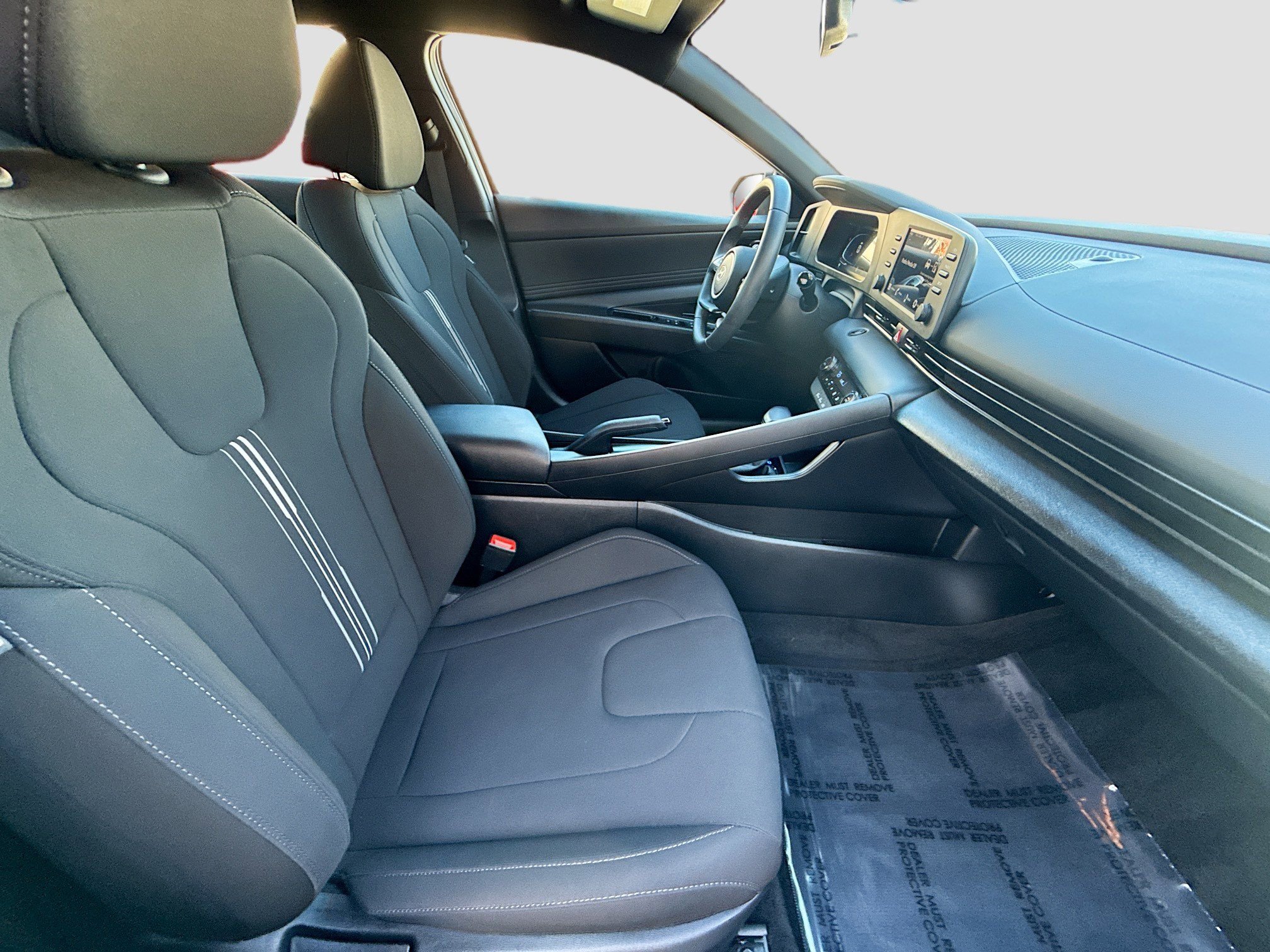 Used 2025 Hyundai Elantra Sport image 28