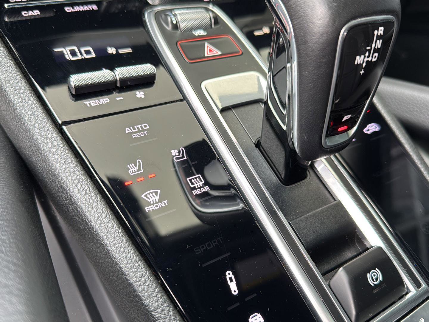 Used 2021 Porsche Cayenne Coupe image 24