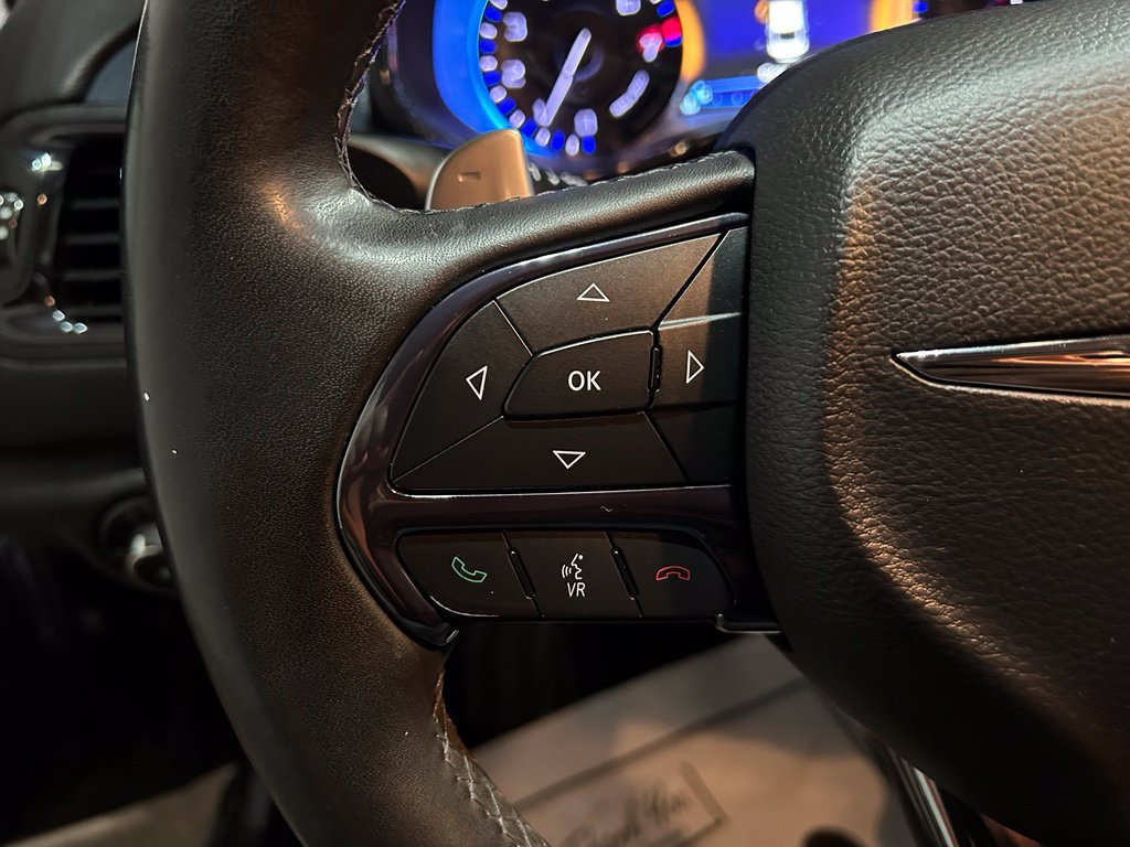 Used 2016 Chrysler 200 S FWD image 20