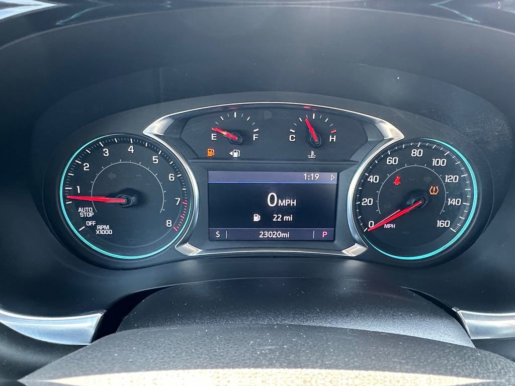 Used 2023 Chevrolet Traverse LT image 13