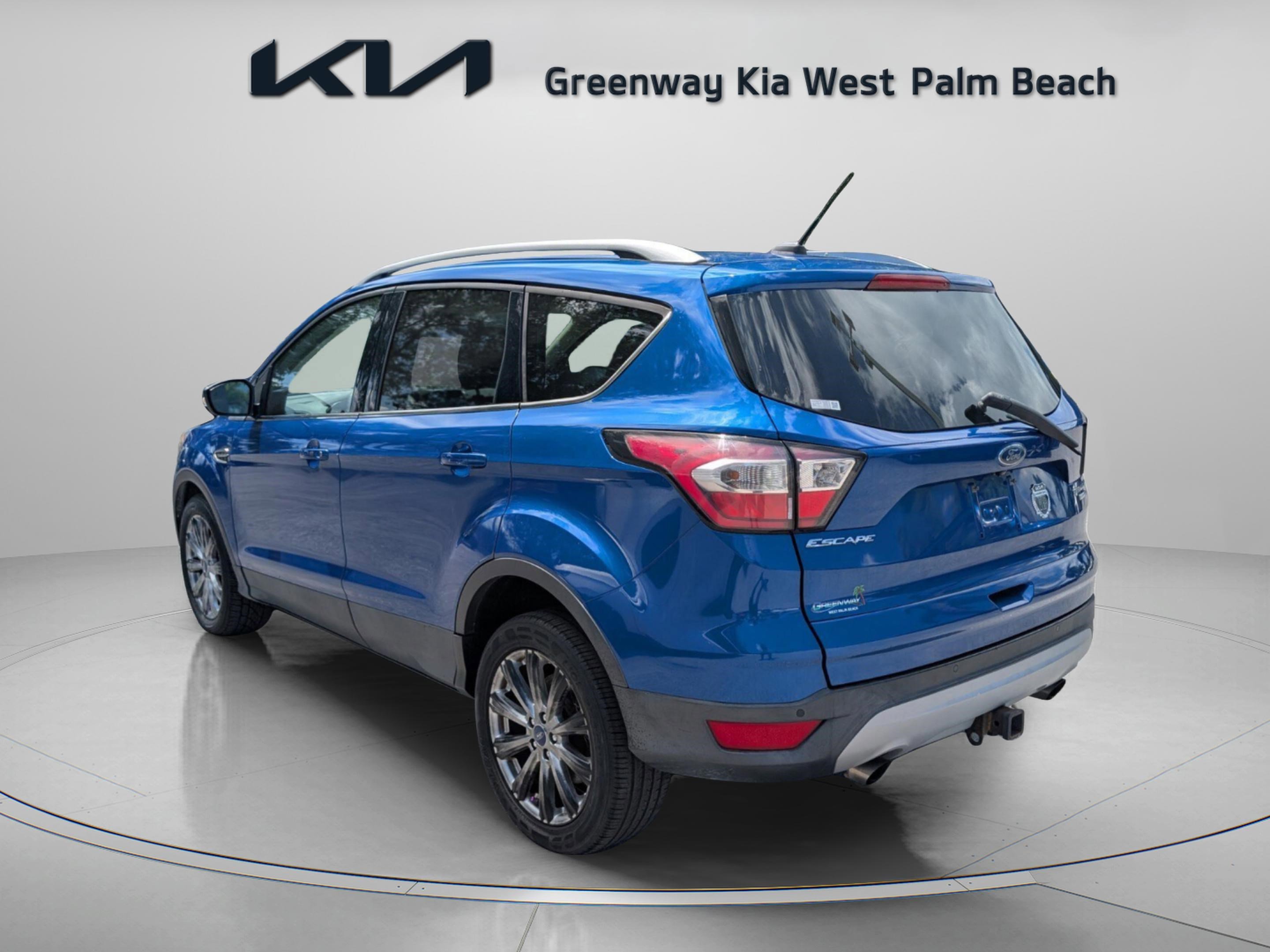 Used 2017 Ford Escape Titanium AWD/4WD image 5