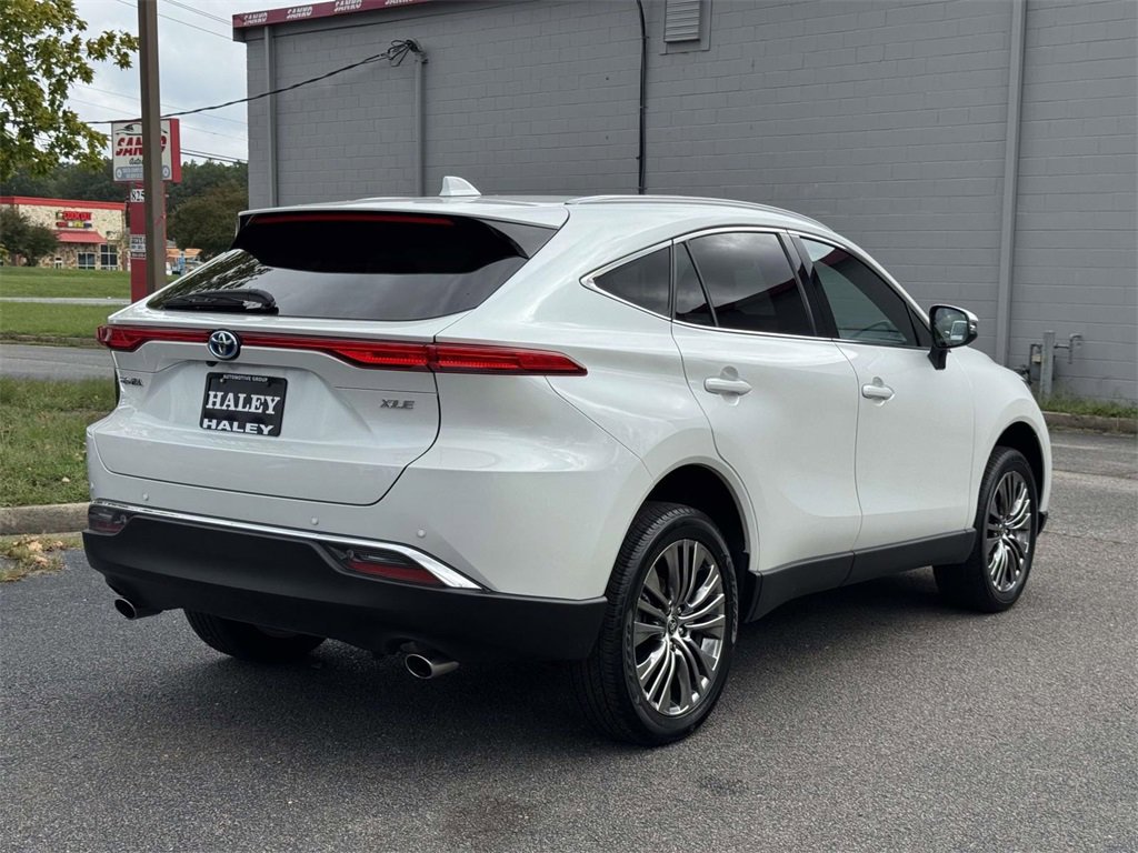 Used 2024 Toyota Venza XLE image 20