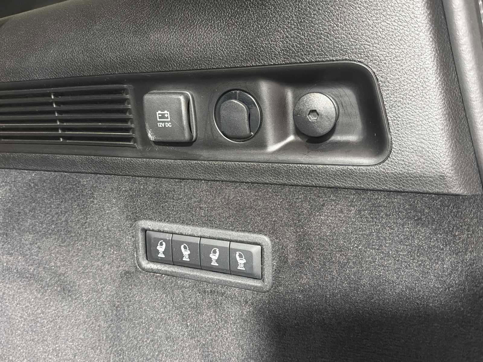 Used 2022 Jeep Grand Wagoneer Series III w/ Rear Seat Video Group 1 image 20