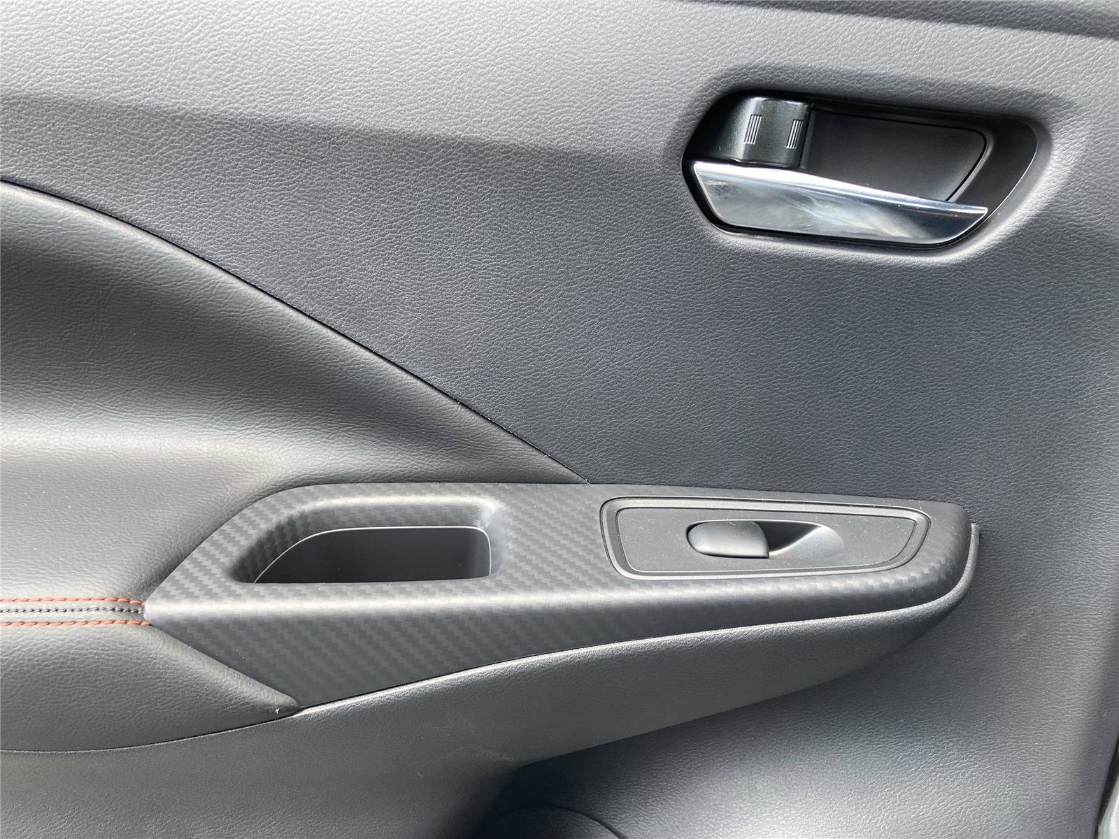 New 2025 Nissan Versa SR w/ Trunk Package image 31