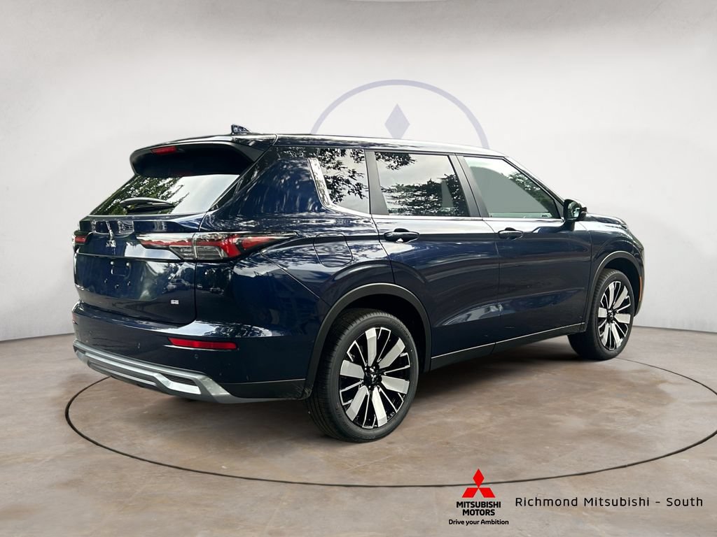 New 2026 Mitsubishi Outlander SE FWD image 3