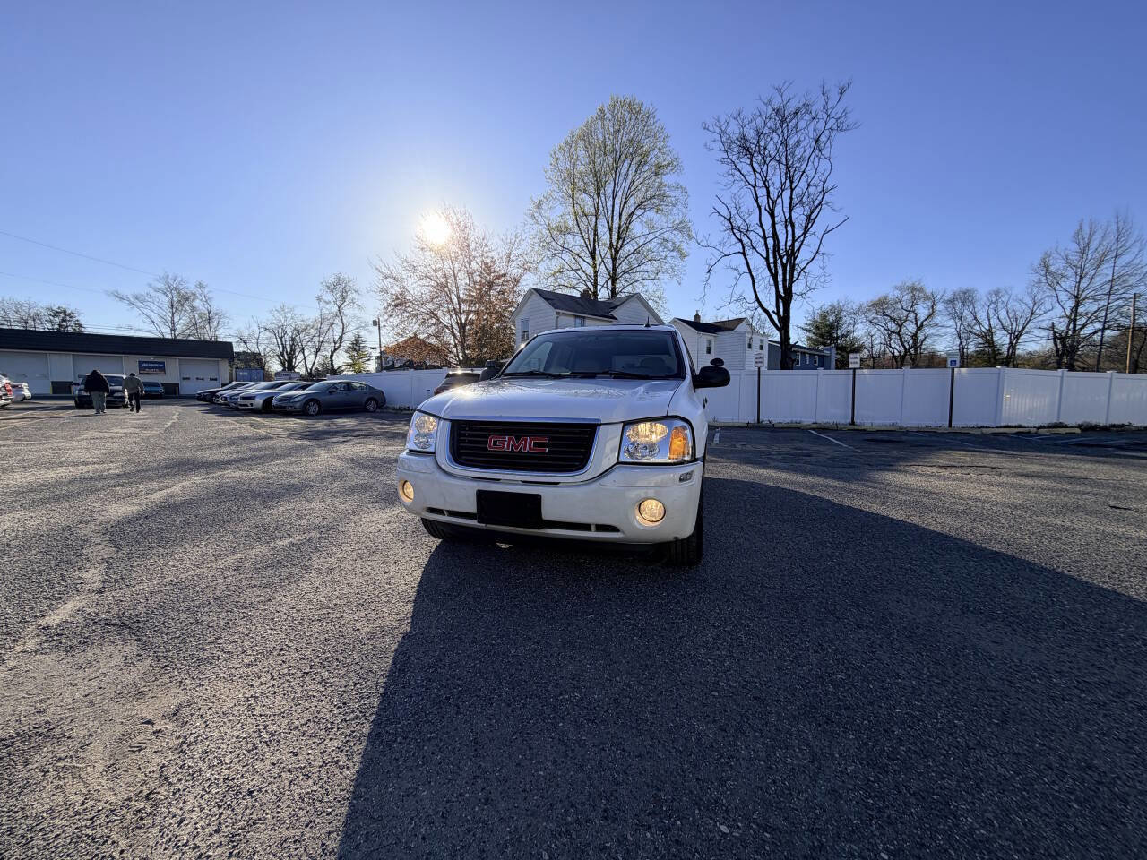 Used 2005 GMC Envoy XUV SLE w/ Sle Preferred Equipment Group AWD/4WD image 2