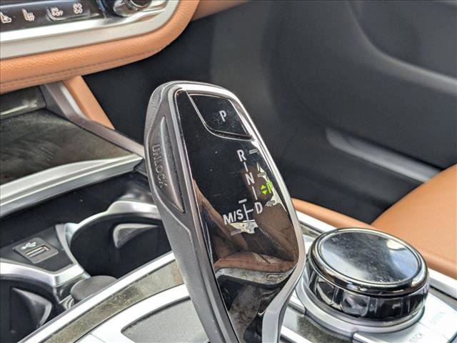 Used 2022 BMW 750i xDrive w/ Executive Package image 12