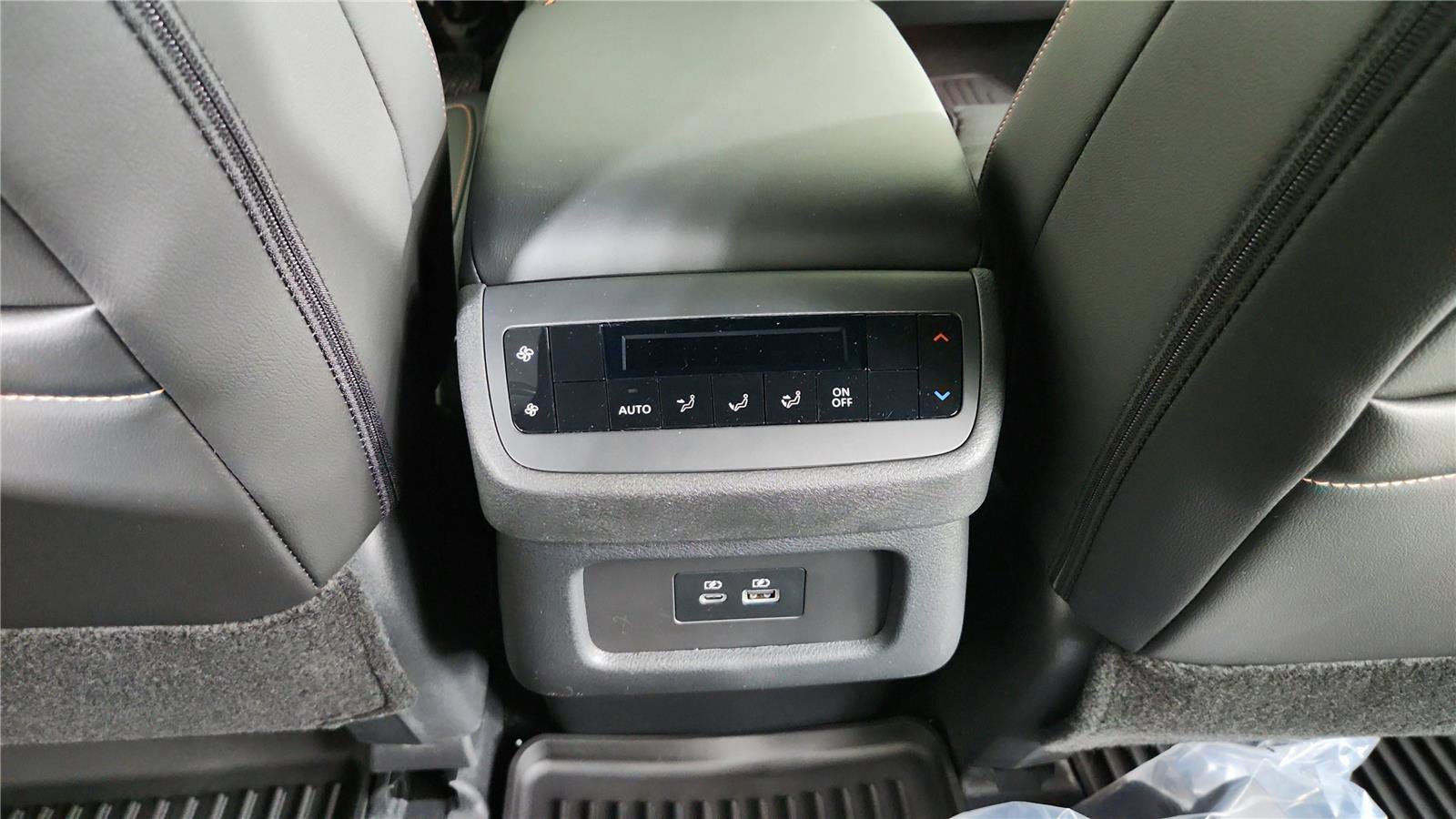 Used 2025 Nissan Pathfinder Rock Creek image 19