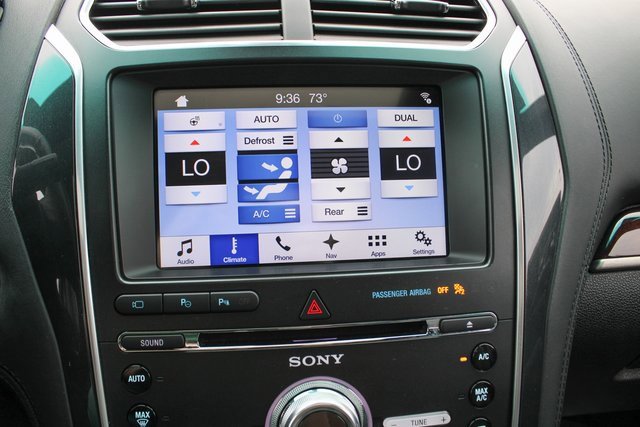 Used 2017 Ford Explorer Platinum image 24