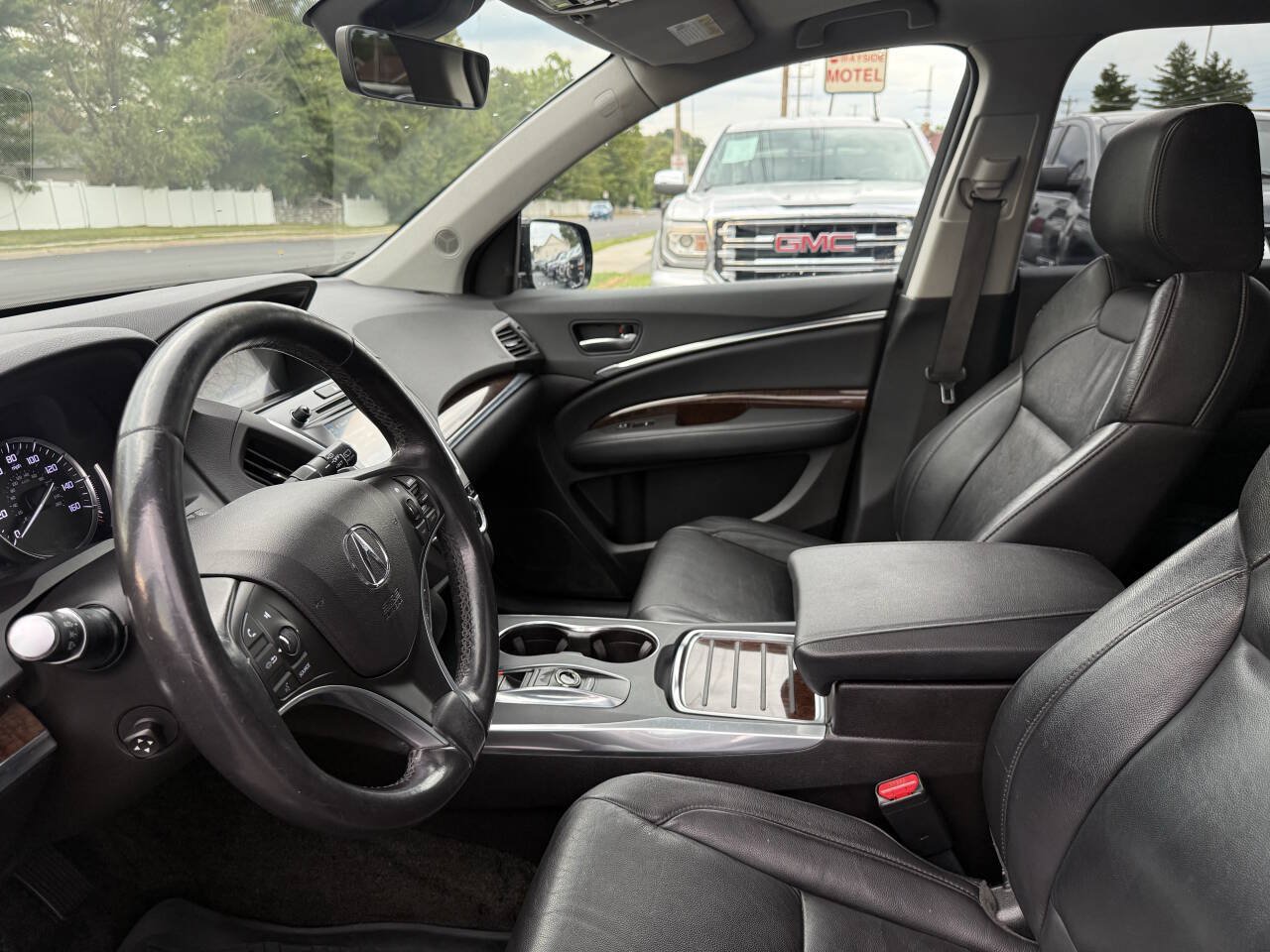 Used 2018 Acura MDX w/ Technology Package AWD/4WD image 16