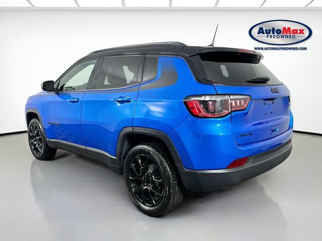 Used 2023 Jeep Compass Latitude w/ Sun and Sound Group AWD/4WD image 6