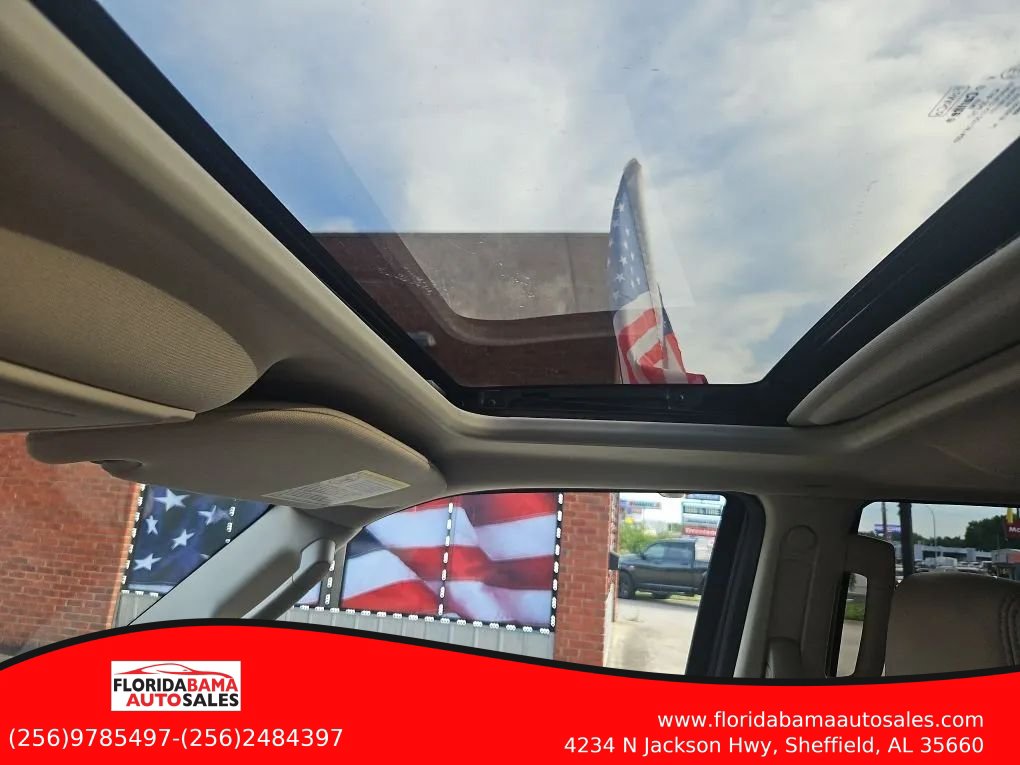 Used 2015 Lincoln Navigator 2WD image 14