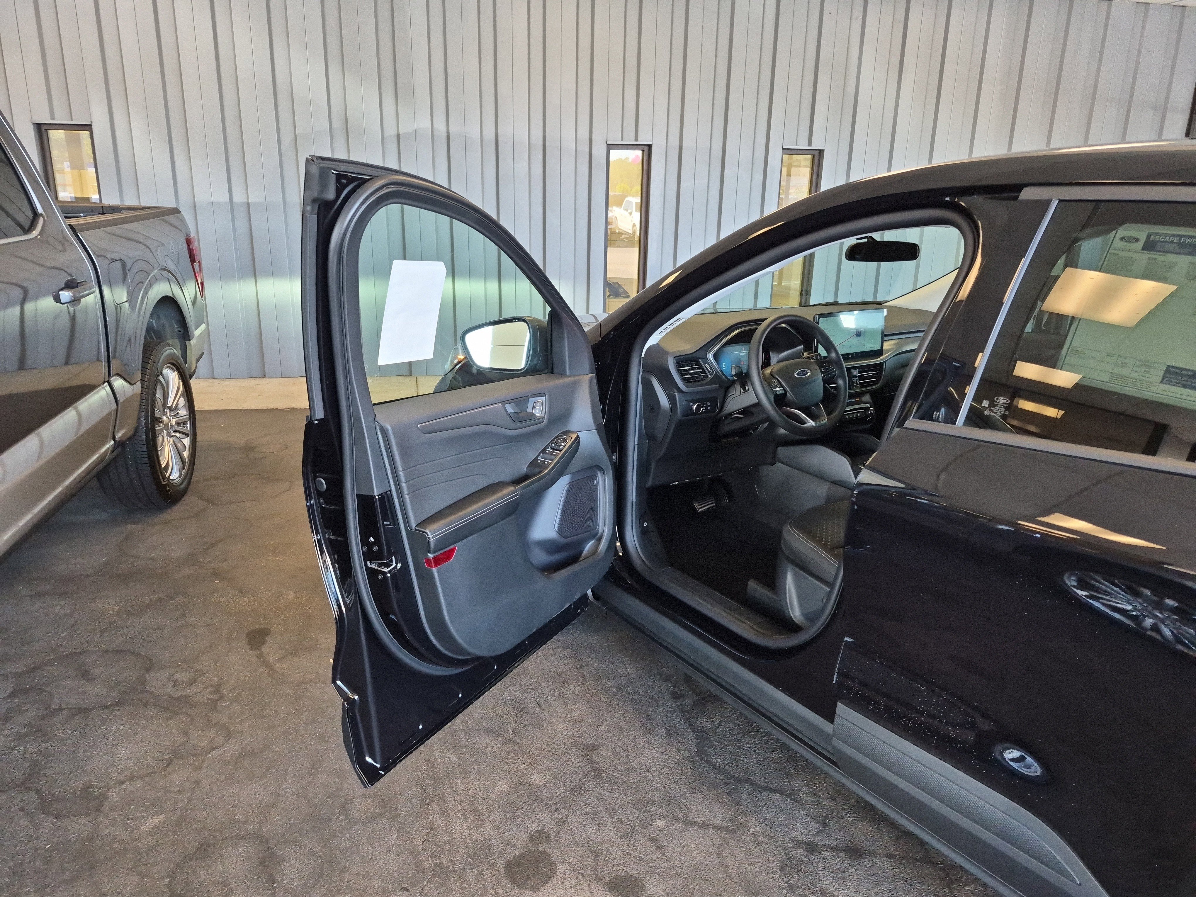 New 2026 Ford Escape Active w/ Tech Pack #1 image 8