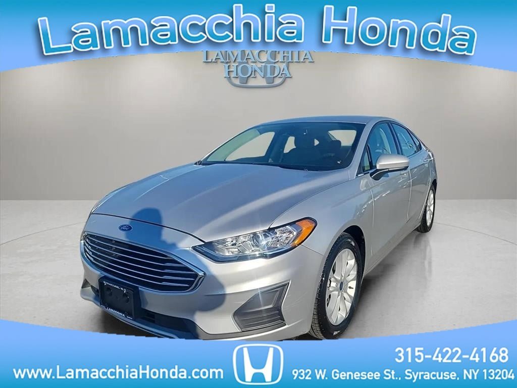 Used 2019 Ford Fusion SE FWD video 1