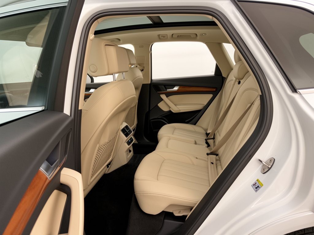 Certified 2023 Audi Q5 2.0T Premium Plus AWD/4WD image 25