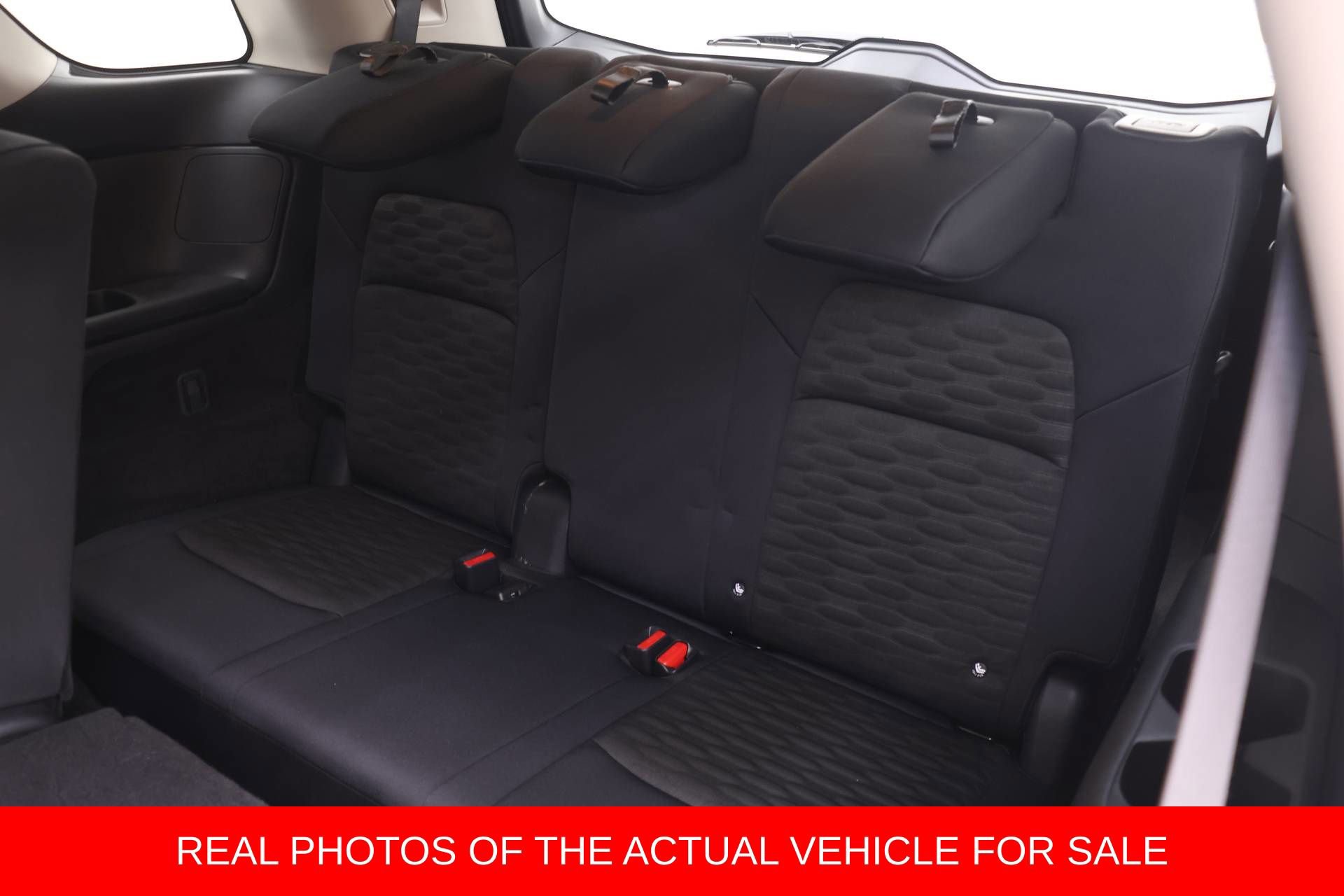 Used 2025 Nissan Pathfinder SV FWD image 16