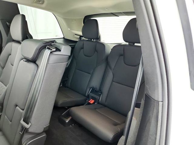 Certified 2025 Volvo XC90 B6 Plus AWD/4WD image 31