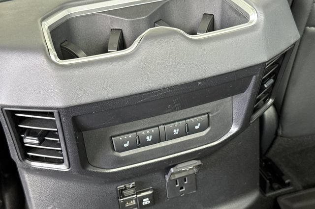 Used 2025 Toyota Tundra Capstone AWD/4WD image 42