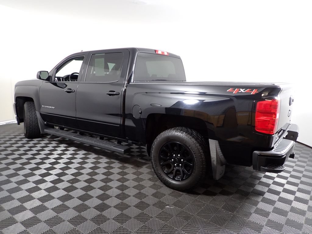 Used 2018 Chevrolet Silverado 1500 LT w/ All Star Edition AWD/4WD image 12