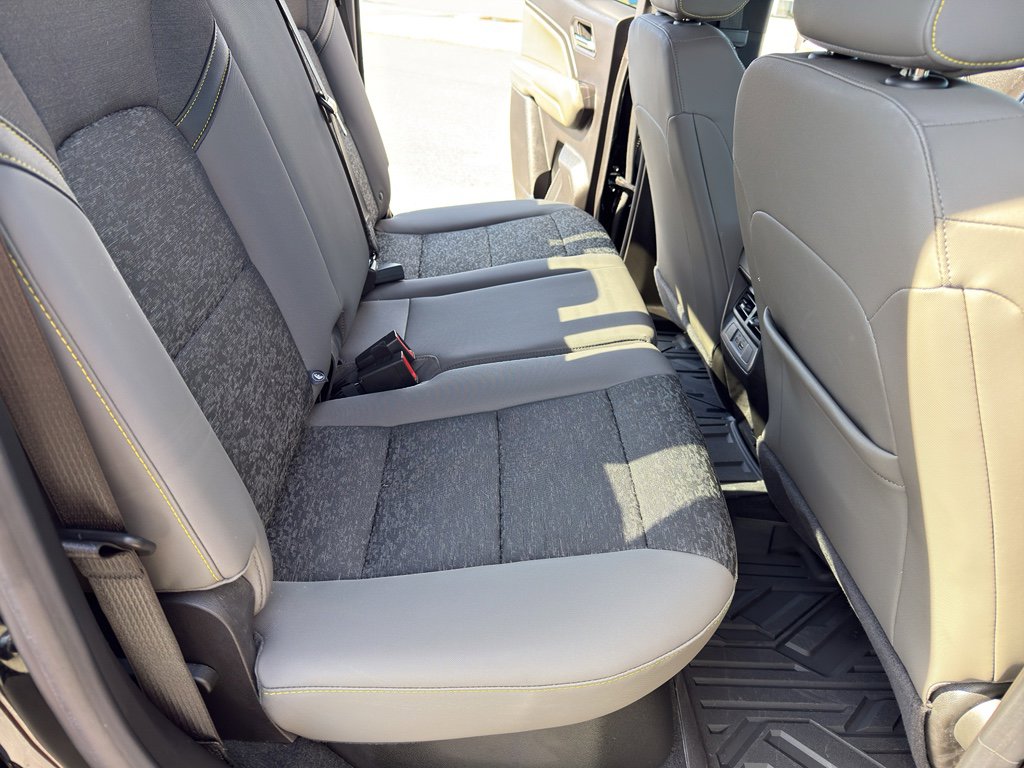 Used 2024 Chevrolet Colorado ZR2 w/ Technology Package image 29