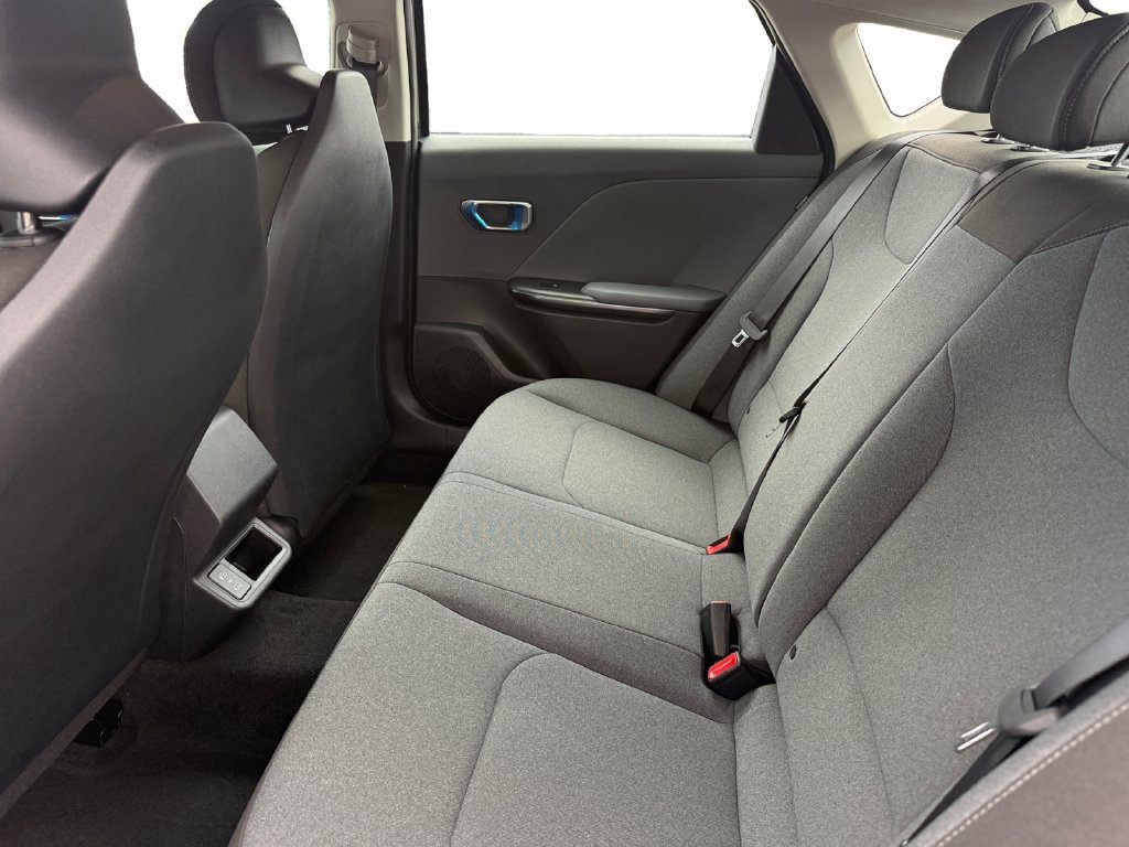 New 2026 Kia K4 FWD image 14