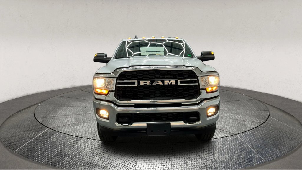 Used 2022 RAM 3500 Tradesman w/ Chrome Appearance Group image 3