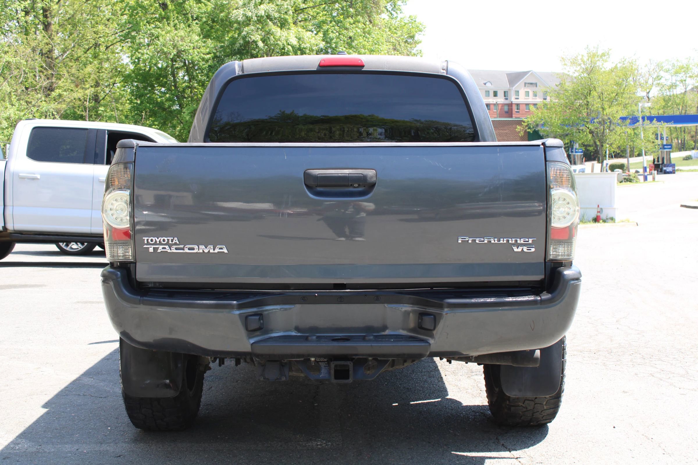 Used 2011 Toyota Tacoma PreRunner w/ TRD Sport Pkg w/JBL Audio RWD image 5