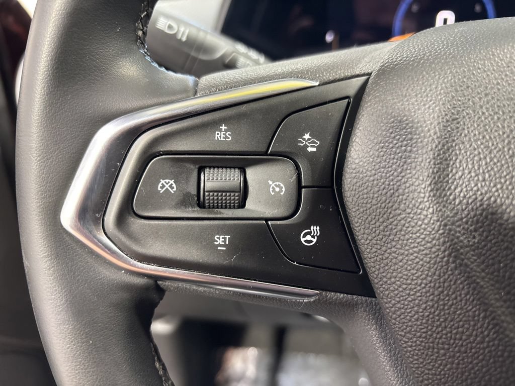 Used 2024 Chevrolet Trax LT w/ Driver Confidence Package FWD image 13