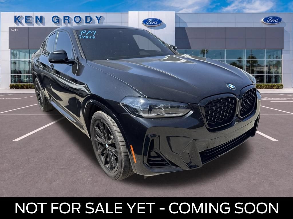 Used 2024 BMW X4 xDrive30i w/ M Sport Package AWD/4WD image 1