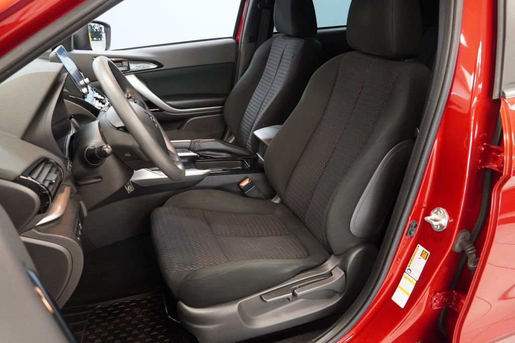 Used 2022 Mitsubishi Eclipse Cross LE AWD/4WD image 3