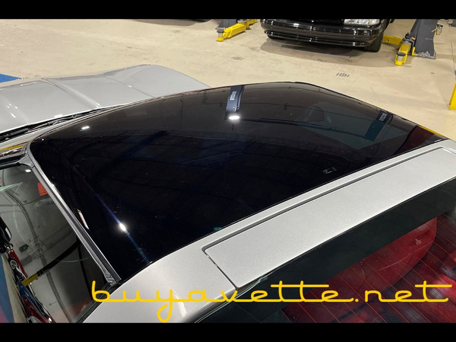 Used 1996 Chevrolet Corvette Coupe RWD image 8