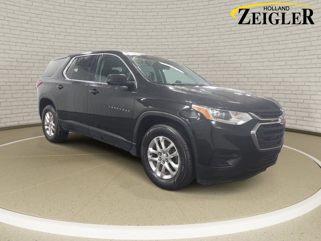 Used 2020 Chevrolet Traverse LS w/ LPO, Floor Liner Package AWD/4WD image 3