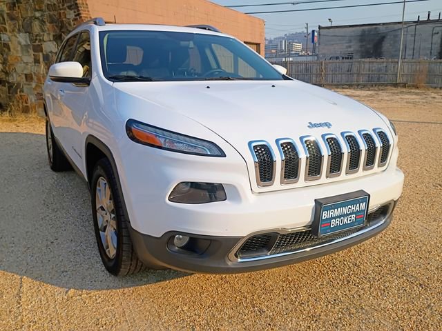 Used 2018 Jeep Cherokee Limited image 2