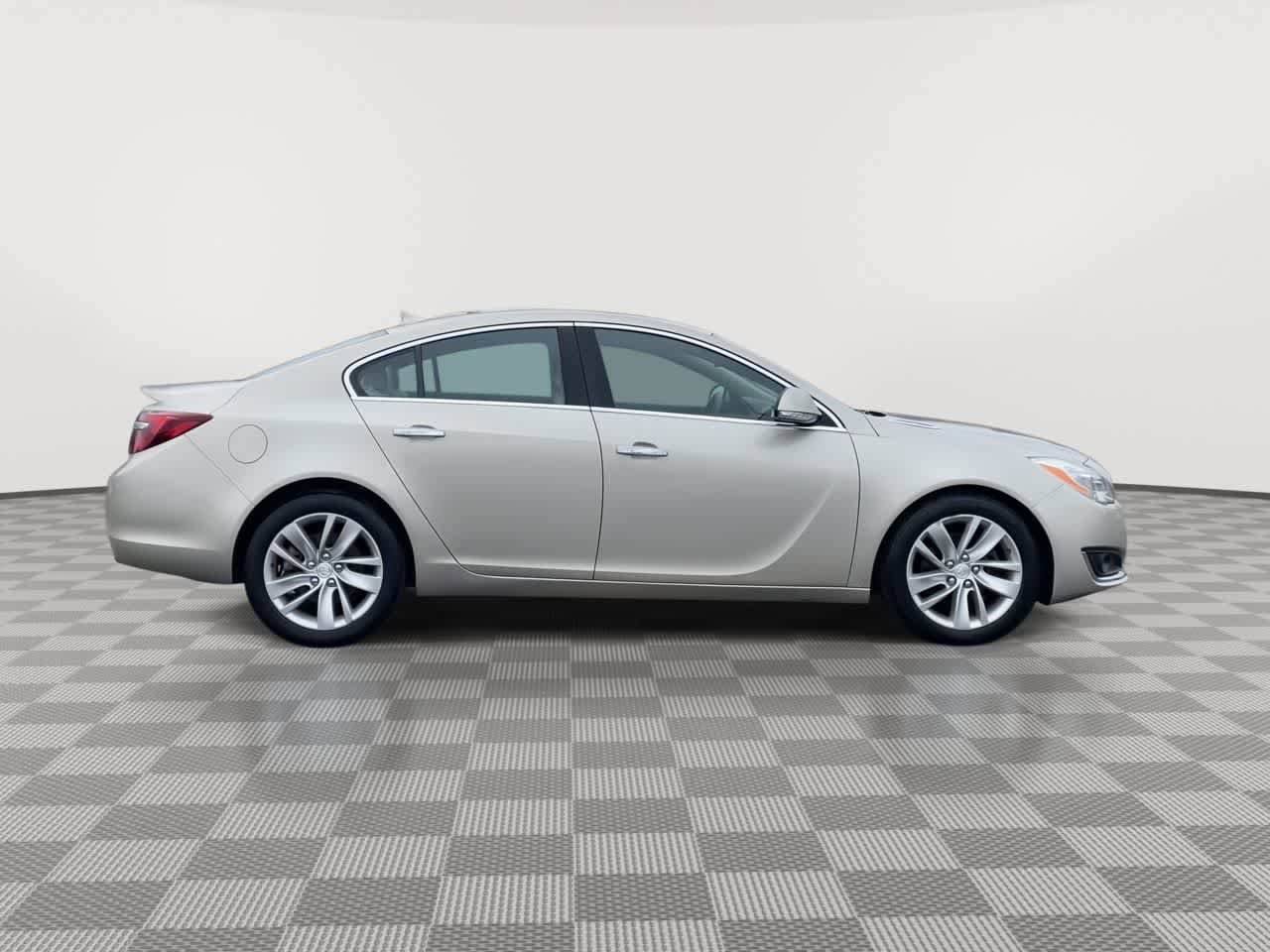 Used 2014 Buick Regal Premium FWD image 9
